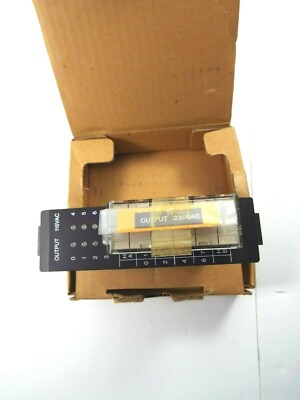 GE FANUC 1C610MDL175B 115VAC OUTPUT MODULE 8  CIRCUITS