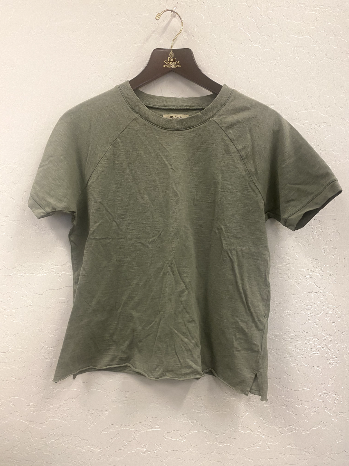 garment dyed harraway raglan tee