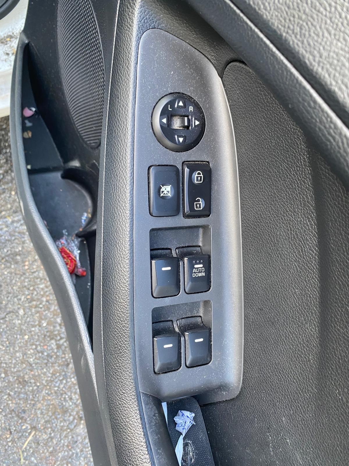 2017 Kia Cerato YD 04/2013-05/2018 LEFT FRONT DOOR LOCK 5DR NON-KEYLESS ENTRY image 5