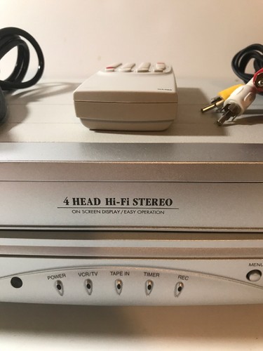 Sylvania SSV6003 4 Head Hi-Fi Stereo VCR VHS Player Video Cassette Remote