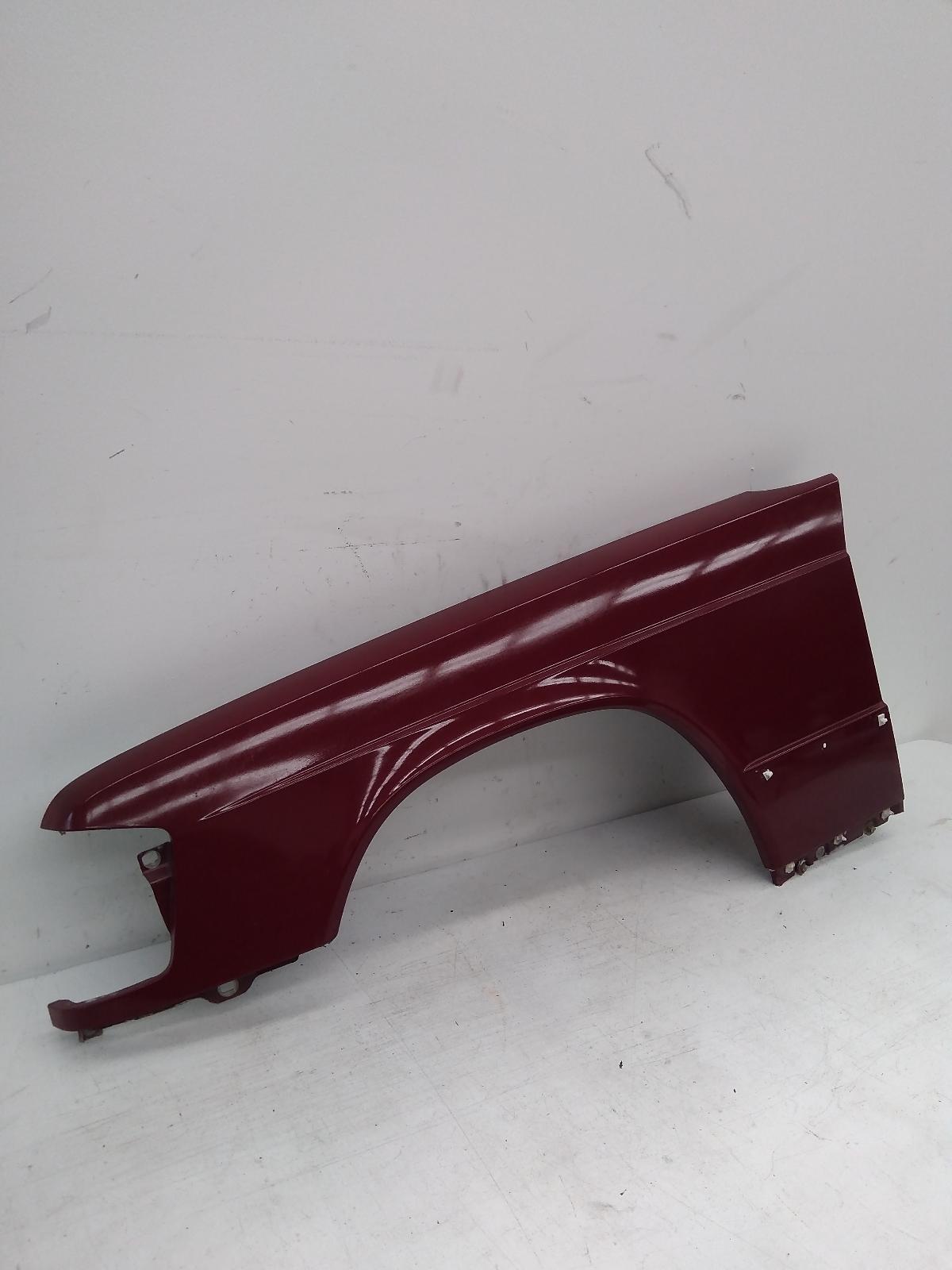 1992 C Class MERCEDES W201 LEFT GUARD WITHOUT INDICATOR 12/84-02/94 image 2