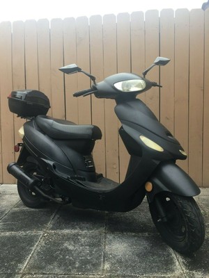 49cc Scooter Moped Motorcycle - TaoTao For Parts not currently running