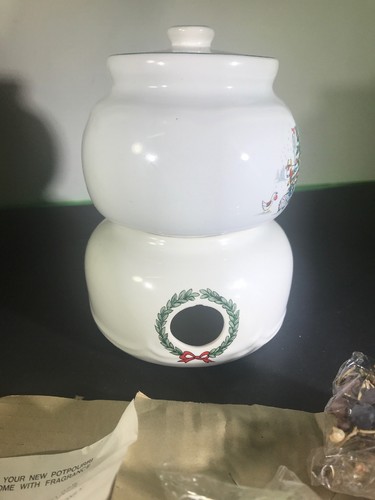 International Country Christmas Potpourri candle bowl 8966-049