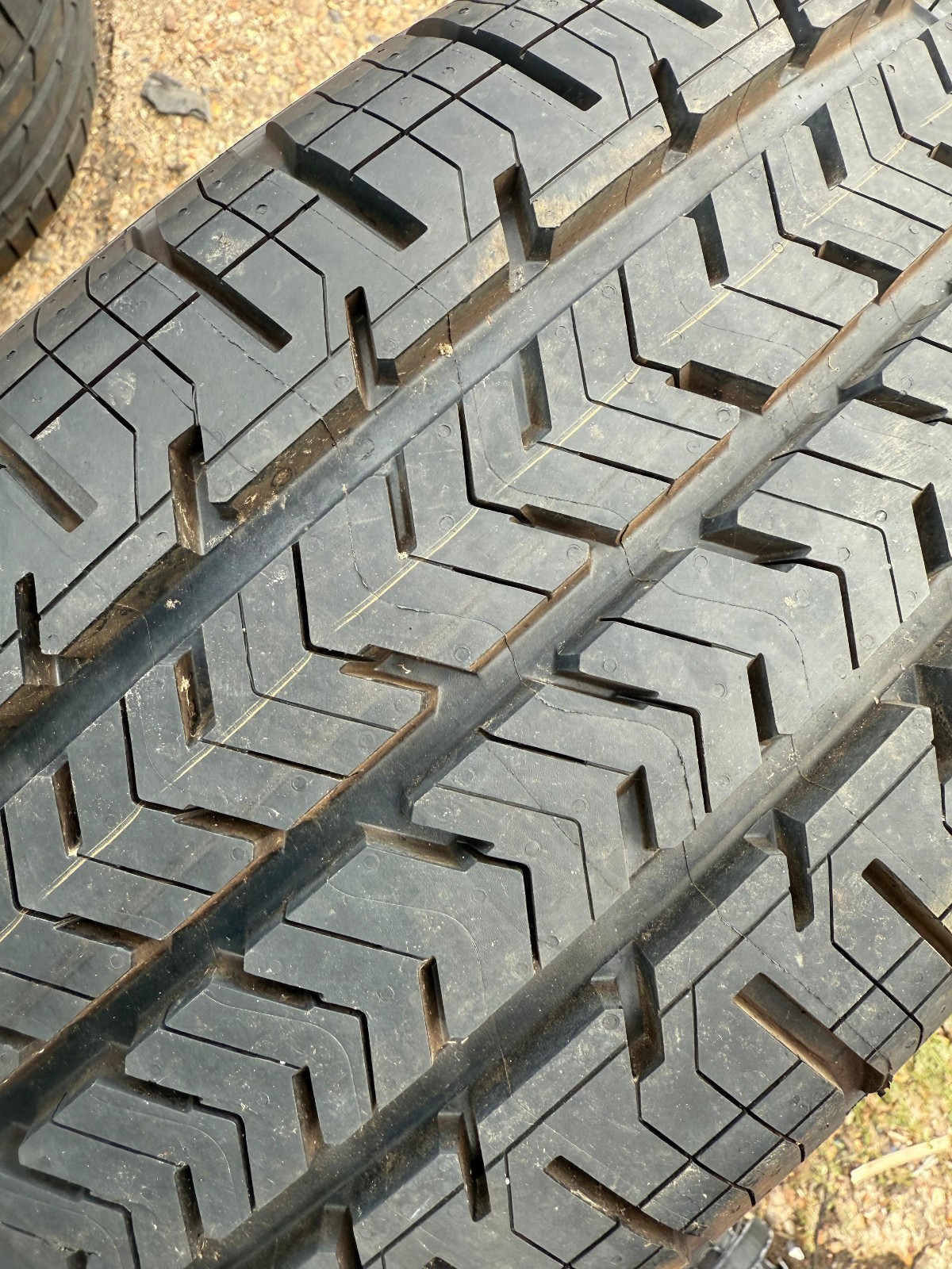 New 215 60 17C Michelin, Agilis, 104/102H, x1 Single Tyre (F1_tyres) YD179