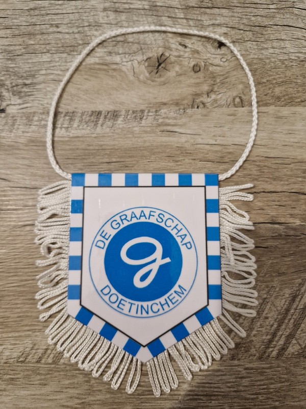 Fanion  Wimpel Pennant Banderin 9x11cm De Graafschap Doetinchem (Netherland)