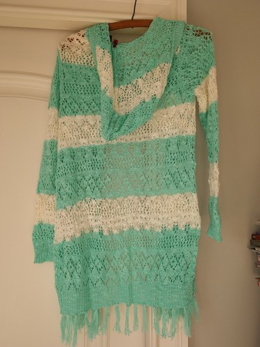 Girls Long Mint Green & Off-white Lace Duster Cardigan with hood Size Large EUC