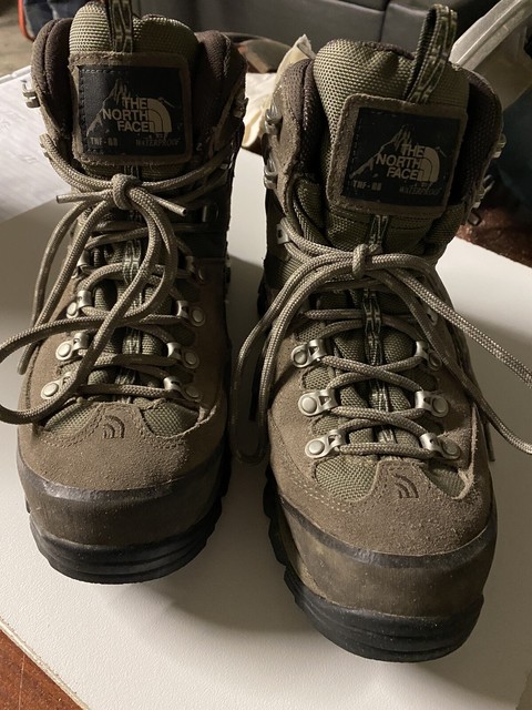 womens hiking boots perth