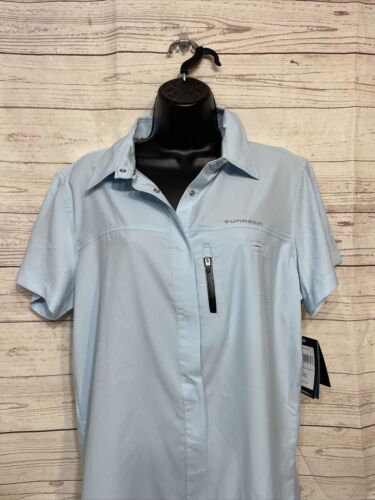 ::Women’s NWT Light Blue Tuna Skin Button Up Shirt-Size XL