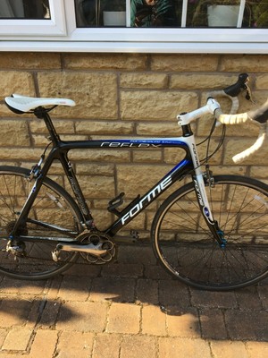 Forme Reflex  carbon frame road bike. Medium frame suit 5ft 9 to 6 foot 2