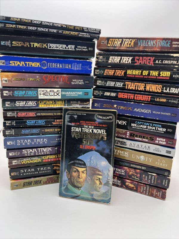 Lot Of 29 Star Trek Paperback Books Novels Voyager Deep Space 9 Next Generation