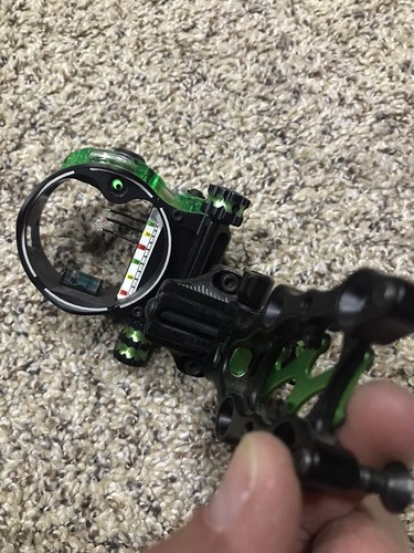 IQ  Pro Hunter Bow Sight - RH 3 Pin .019