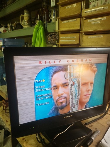 Dynex DX-LTDVD22-09 TV and DVD Combo Works great (no remote)