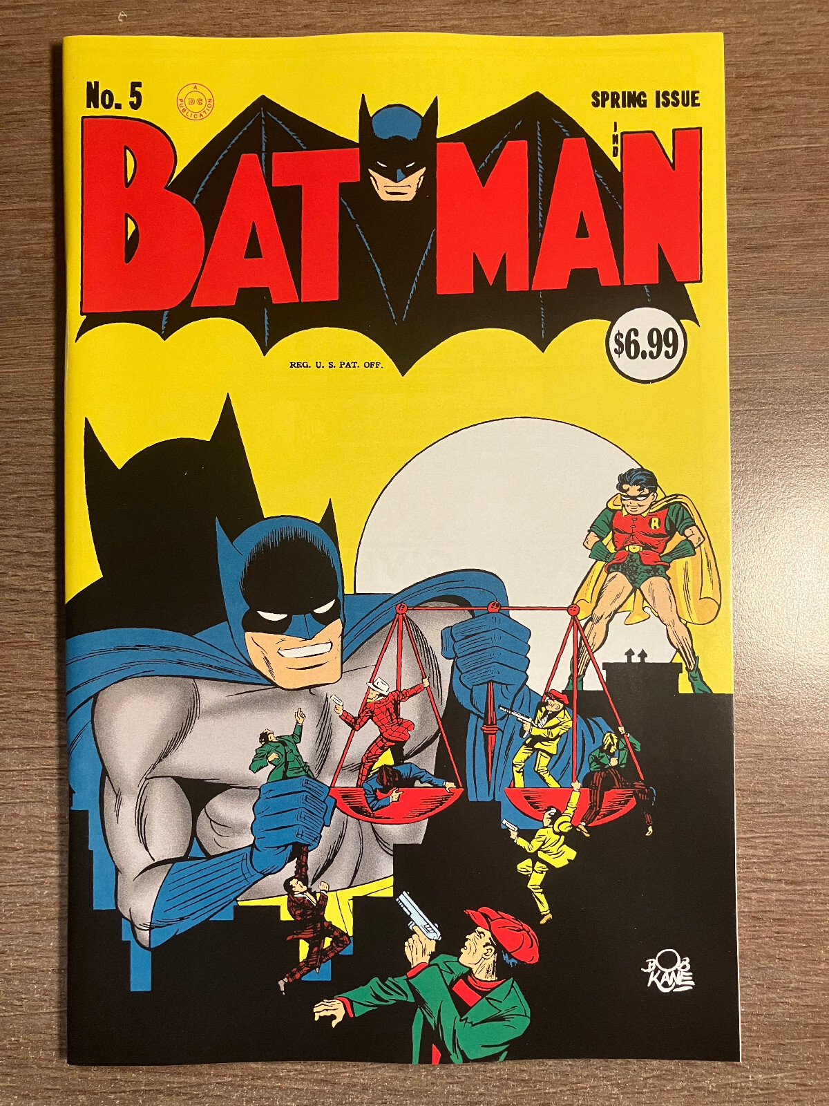 Batman A Visual History　バットマン　アートカード付 Batman A Visual History バットマン アートカード付 - メルカリ