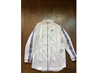 nike sportswear taped