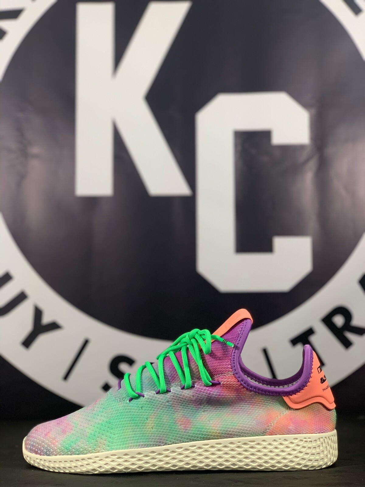 tennis hu holi tie dye