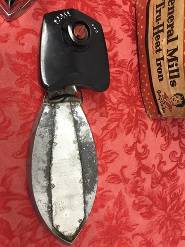 Vintage 1947 Betty Crocker General Mills Tru-Heat Iron/ Steam Ironing attachment