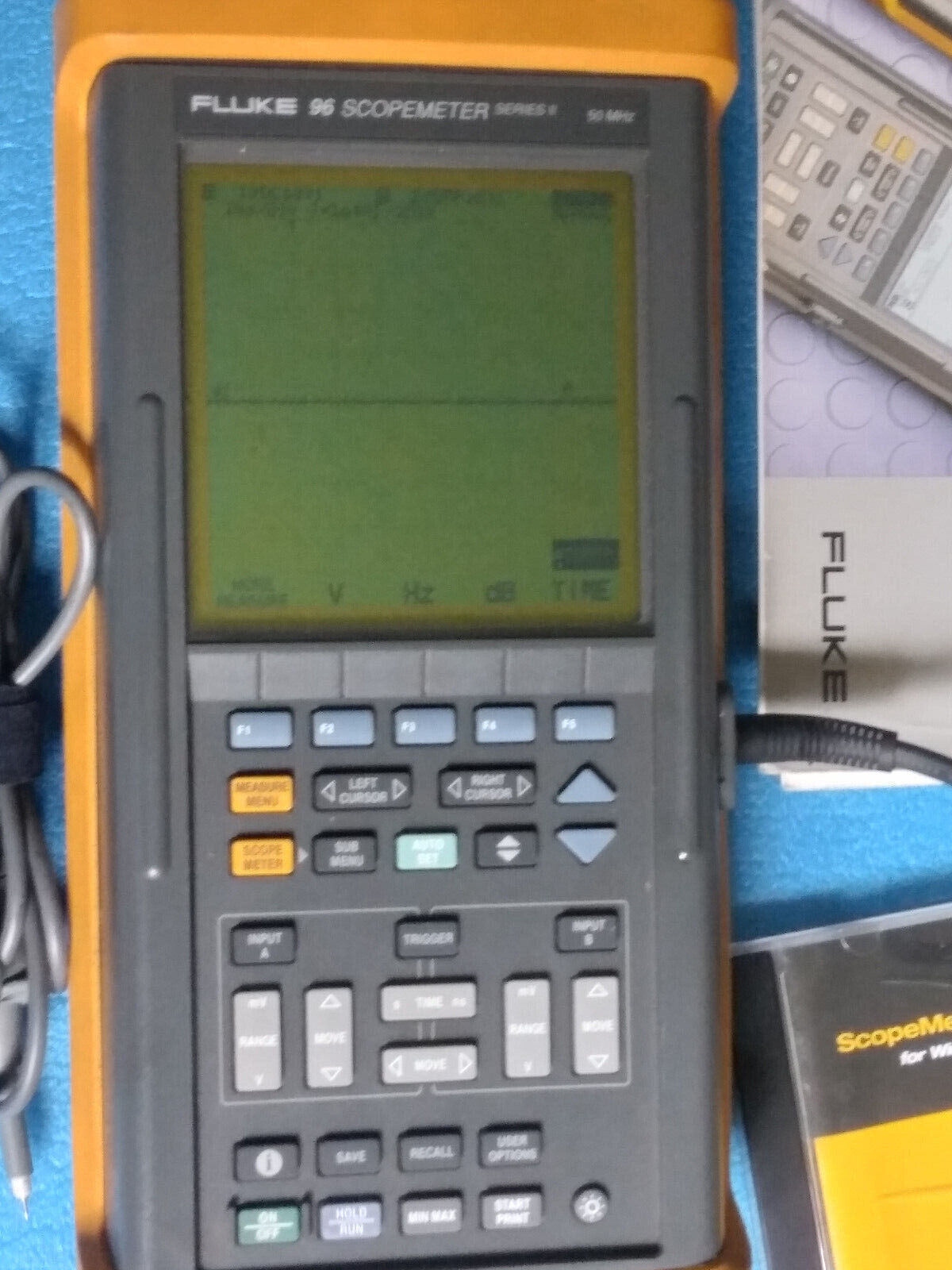 FLUKE 96 SERIES ll 50 Mhz SCOPEMETER W/CASE, POWER SOURCE FLUKE 96 SERIES ll 50 Mhz SCOPEMETER W/CASE, POWER SOURCE