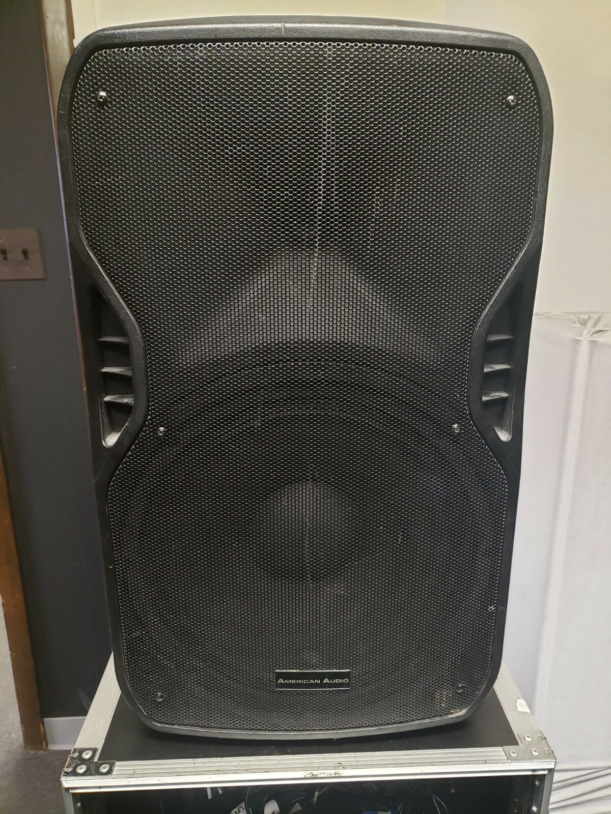 ADJ/American Audio ELS GO 15BT Portable Speaker with Bluetoo