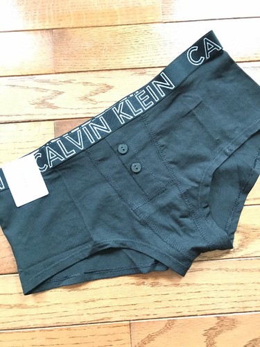 NWT Calvin Klein Women's Smooth Boy Short Panties Underwear size S