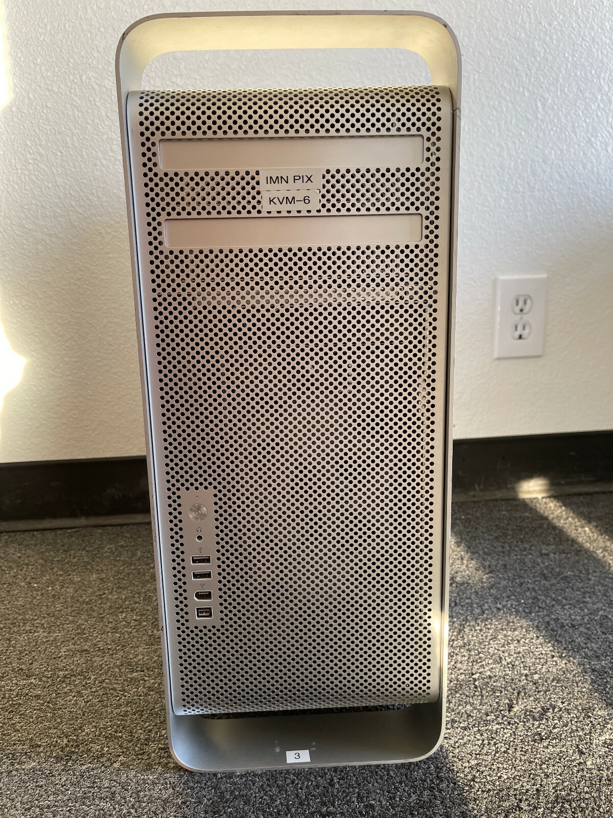 APPLE MAC PRO 2006 1,1 A1189 2-CORE 2x 2.66 GHz 7300GT 9GB APPLE MAC PRO 2006 1,1 A1189 2-CORE 2x 2.66 GHz 7300GT 9GB