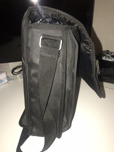 Sony PlayStation 2 ps2 with all assessor 4 controler usb camera with travel bag