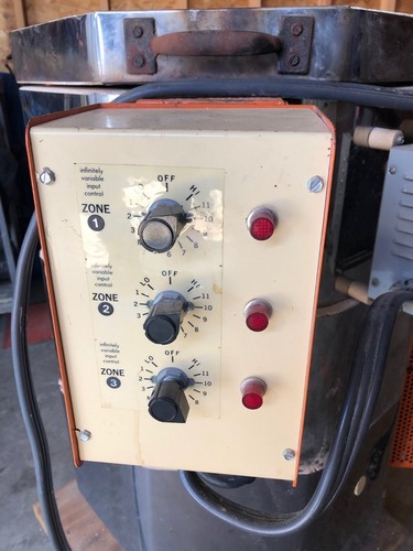 SITTER ECONO KILN MODEL J18  COMMERCIAL ELECTRIC POTTERY KILN