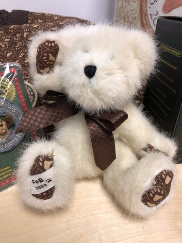 FRIENDS Of BOYDS 2008 TRAVELIN' MEMBERSHIP KIT with PLUSH Bear No Paperwork