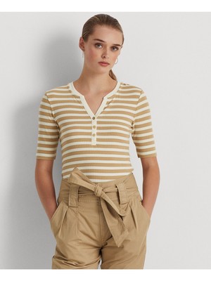 

RALPH LAUREN Женская бежевая приталенная футболка с вырезом и планкой на 3 пуговицах, Бежевый