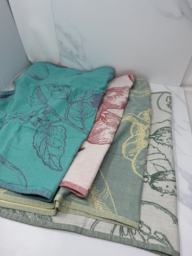 Set Of 4 Jacquard Vegetable-Themed Tea Towels Sea Me At Home. Absorbent Cotton