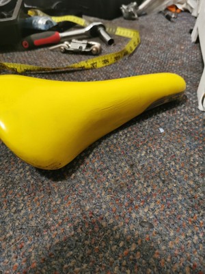 selle italia yellow