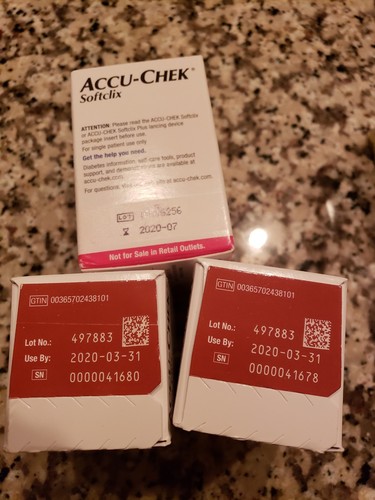 Accu-Chek Aviva Plus 100ct. glucose test strips, and 100ct. Softclix lancets.