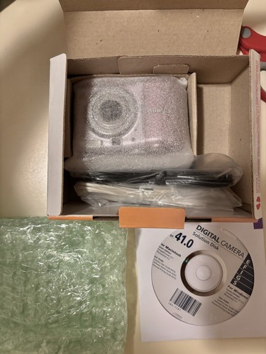 Canon PowerShot A1100 IS 12.1 MP Digital Camera - RARE PINK Canon PowerShot A1100 IS 12.1 MP Digital Camera - RARE PINK