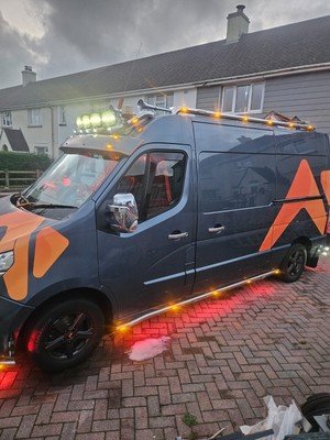 Nissan Nv400 show van / service van / escort vehicle / day van / camper+ vat