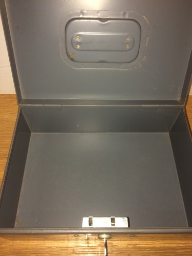 Vintage Steelmaster Cash Box W/ Key & Tray Art Steel USA Gray Metal Locking