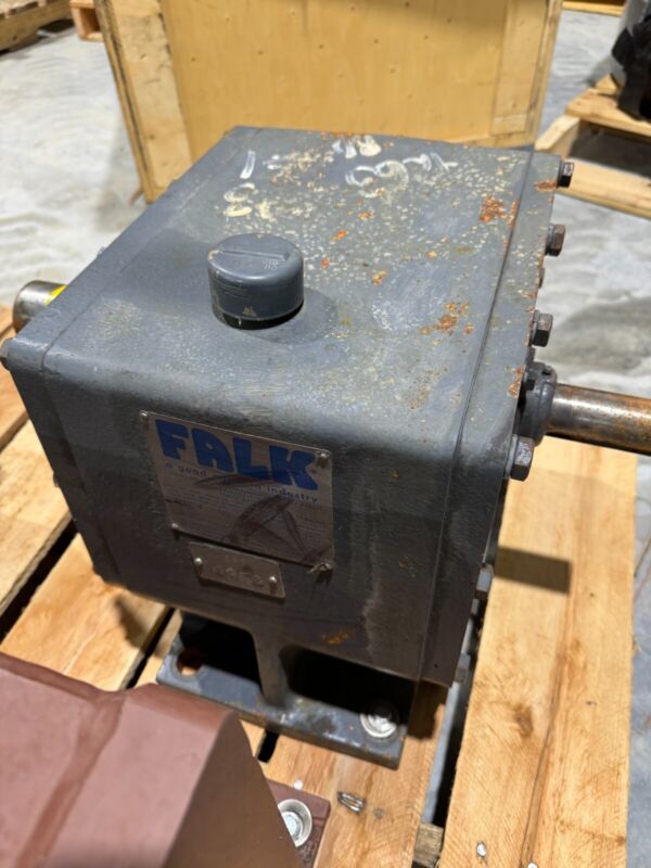 USED FALK ENCLOSED GEAR DRIVE SPEED REDUCER 70.89 RATIO 1050FZ3A