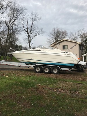 1997 Wellcraft Excel SE 26' Cabin Cruiser