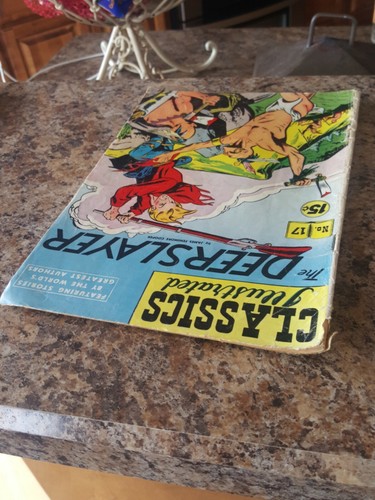 Classics illustrated Deerslayer 1944 october   No 17  10 cents