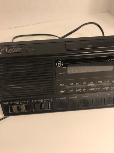 GE 7-4648A AM/FM Alarm Clock Radio 2 Wake Times General Electric Green Display