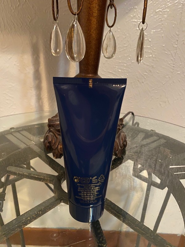 GOOD GIRL Carolina Herrera New York Body Lotion 3.4 Fluid Oz. eBay