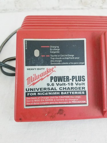Milwaukee Power Plus 9.6V - 18V Universal Battery Charger NiCd/NiMH 48-59-0245