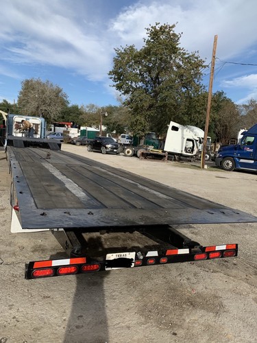 2005 930E Landoll Trailer