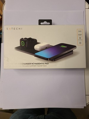 SATECHI Trio Wireless Charger With Magnetic Pad