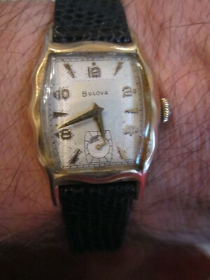 VINTAGE BULOVA TANK WATCH - WIND UP - RUNS BEAUTIFULLY