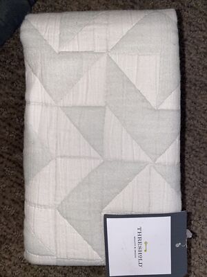 Threshold Geometric Matelasse Pillow Sham King Ivory Beige New
