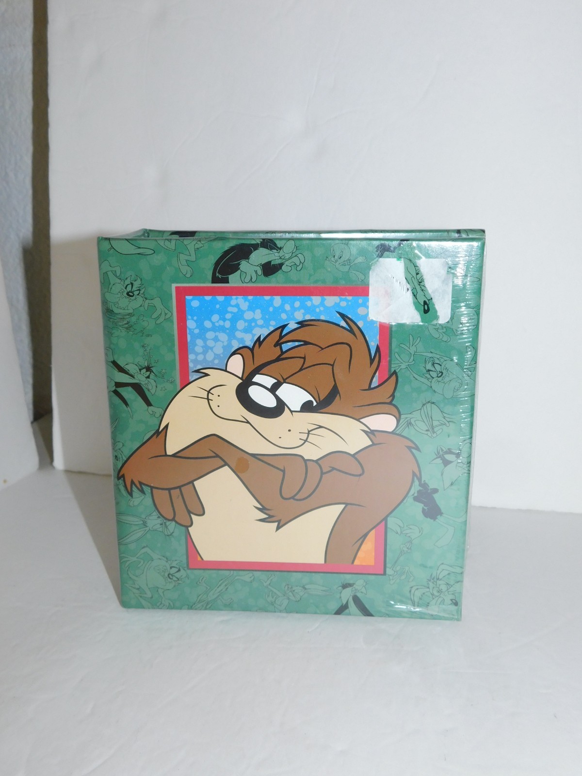 Taz Mini Photo Album Looney Tunes Tasmanian Devil 4x6 Picture Holder