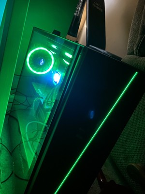 CYBERPOWER eluna 241v gaming PC