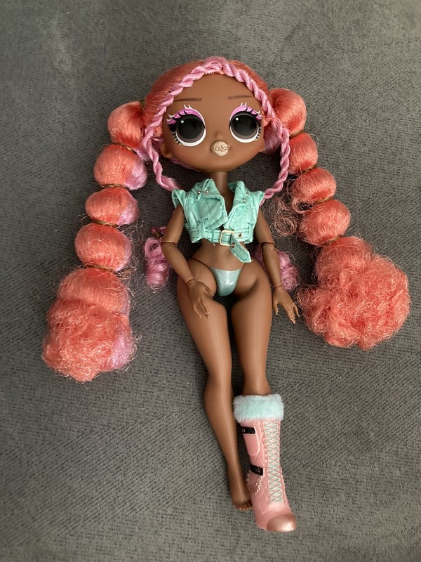 LOL Surprise OMG Fashion Show Mega Runway Exclusive Limited Edition