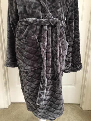 Hotel Spa One Size Fits All Gray Long Sleeve Robe with Belt SOFT