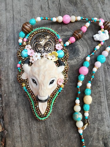 Beaded Embroidery Takanta White Buffalo Necklace by Spijckerhard