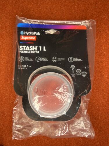 Supreme HydraPak Stash 1.0L Bottle Red FW20 Sealed 2020 Supreme HydraPak Stash 1.0L Bottle Red FW20 Sealed 2020